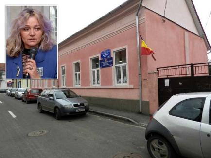 Şovinism pe budă! Directoarea Şcolii Szacsvay le interzice copiilor români să folosească un WC